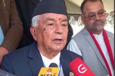 शितल निवासबाट बाहिर निस्किँदा सडक जाम भएर जनतालाई सास्ती हुँदैन: रामचन्द्र पौडेल