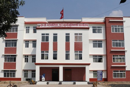 भाइरल ज्वरो बढेपछि सात दिन विद्यालय बन्द