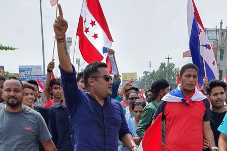 बाँकेको स्काभेटर आगजनी घटनाप्रति तरुण अध्यक्ष शाहको घोर आपत्ति