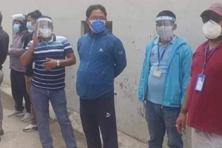 यी वडा अध्यक्षहरु जो आफैं कोरोना संक्रमितलाई भेटेर सहयोग गर्दैछन् !