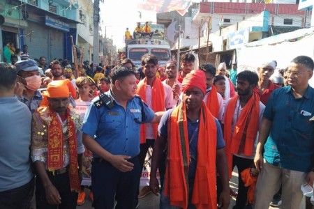 बाँकेको राप्ती नदीमा शान्तपुर्वक दुर्गा भवानी मुर्ति बिसर्जन गरियो [फोटो फिचर]