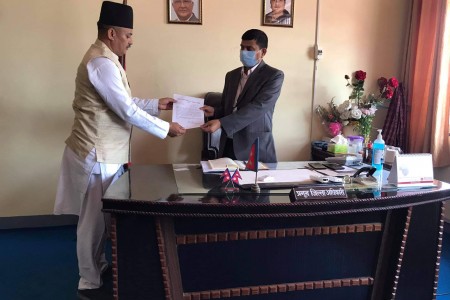 नेपाली कांग्रेस कोभिड १९ अनुगमन समिति बाँकेले बुझायो ज्ञापनपत्र