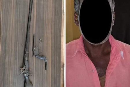 बन्दुक र पेस्तोलसहित एक जना पक्राउ