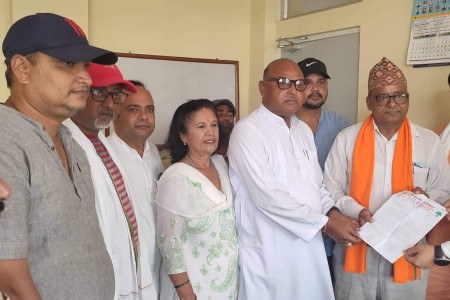 काँग्रेस बाँकेले भन्यो–‘अनियमित र लो भोल्टेज समस्या छिटो हल गर !’