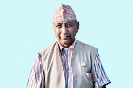 तपाईं ६८(१) को मुख्यमन्त्री हो कि ६८(२) को, जवाफ दिनुस्: सांसद् गिरी