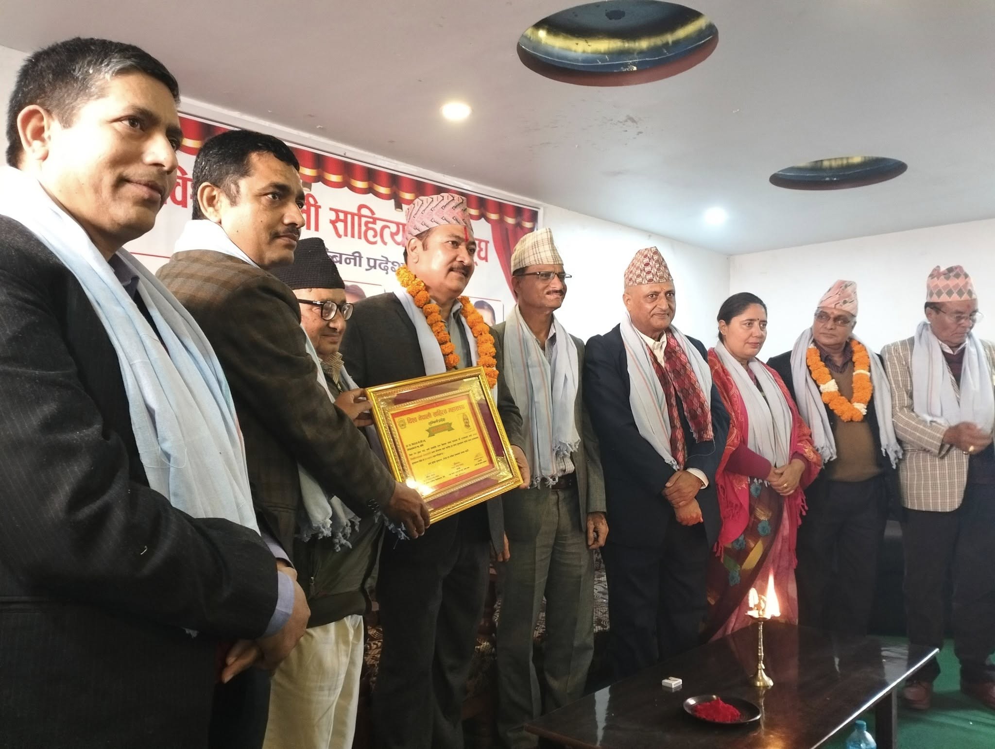 विद्यावारिधि उपाधि हासिल गरेका चार जना ब्यक्तित्वलाई नेपालगञ्जमा सम्मान
