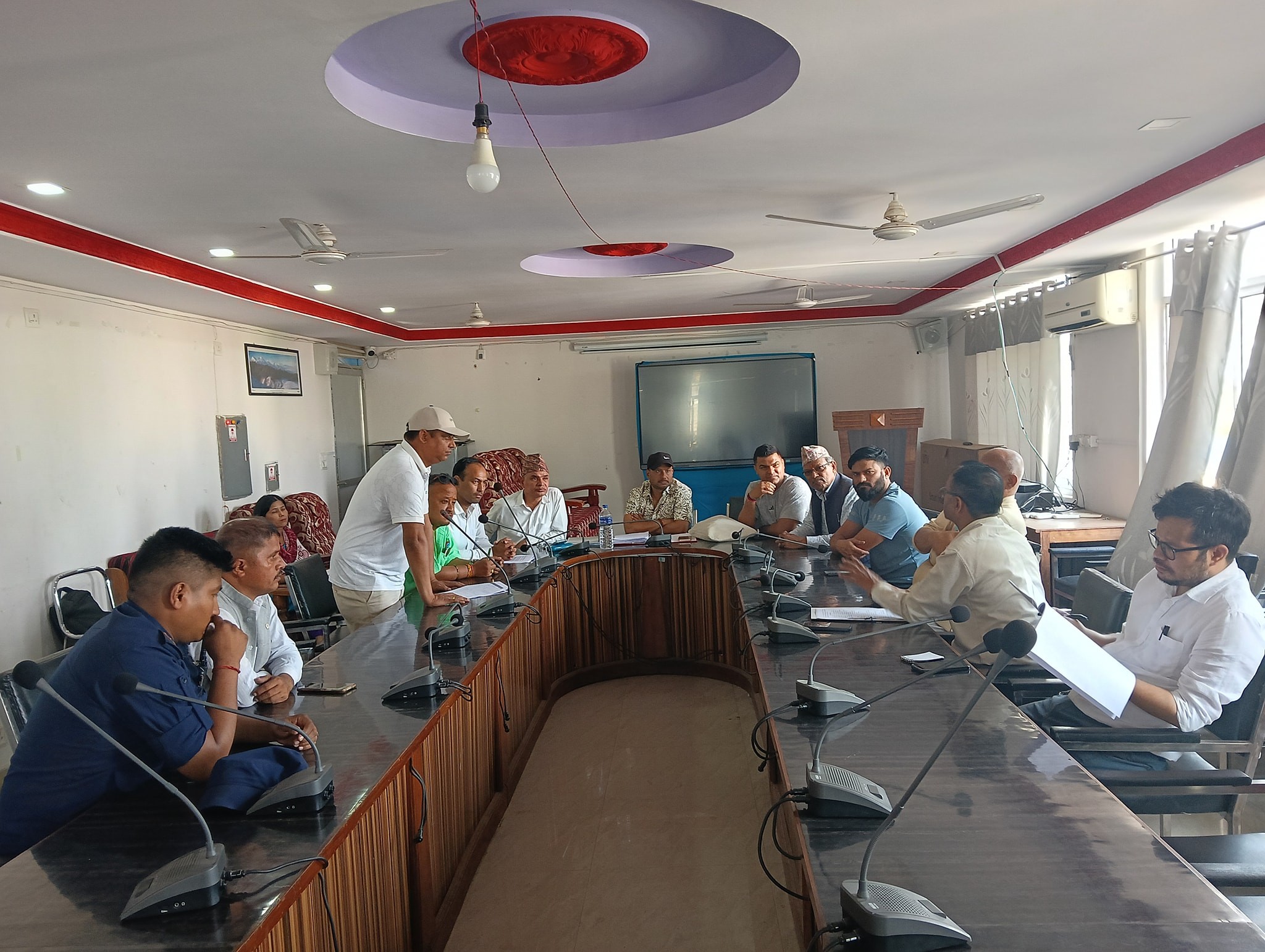 नेपालगञ्ज उपमहानगरपालिकाले विपद प्रभावितलाई राहत वितरण गर्ने