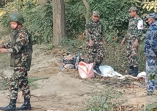 दाङको लमहीमा फेला परेको प्रेसर कुकर बम डिस्पोज