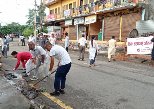 ११औं हप्तादेखि निरन्तर सरसफाई अभियान चलाउँदै वडा नम्बर ४