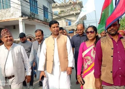 इश्तियाकद्वारा विकासको वाचा