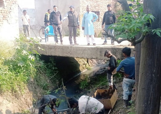 डुबानबाट जोगाउन बर्खा अगाबै नाला सफाईमा जुट्यो नेपालगञ्ज उपमहानगरपालिका