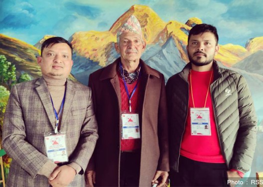 महाधिवेशनको भीडमा बेपत्ता छोराहरू खोजिरहेका भीमबहादुर