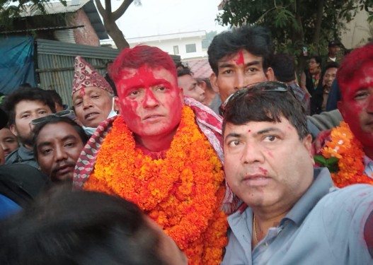 मेरो दाजु पोषण केसीको जित भनेको सारा कांग्रेसको जित हो: रोशन बस्नेत