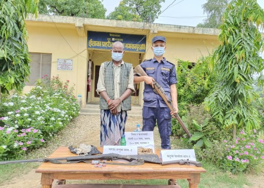 बाँकेको नरैनापुरबाट पेस्तोल र बन्दुकसहित केवट पक्राउ