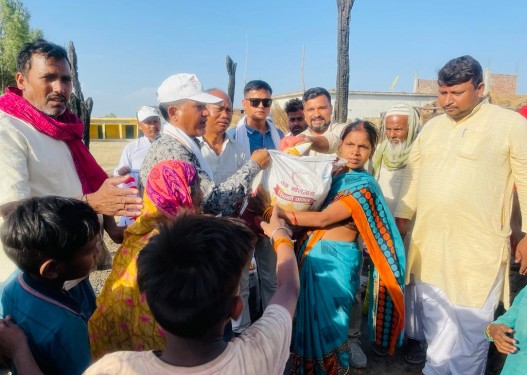 कांग्रेस क्षेत्र नम्बर १ बाँकेद्वारा आगलागी पीडितलाई राहत
