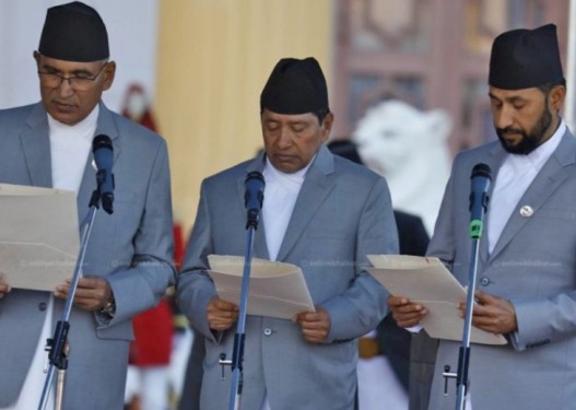 प्रधानमन्त्री प्रचण्डद्वारा आठ सदस्यीय मन्त्रीपरिषद गठन
