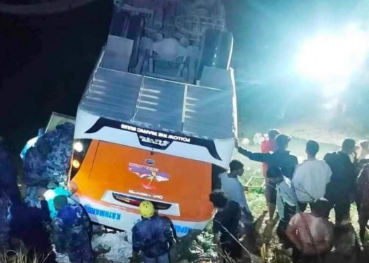 दाङ बस दुर्घटना:मृतक १२ मध्ये ८ जनाको सनाखत