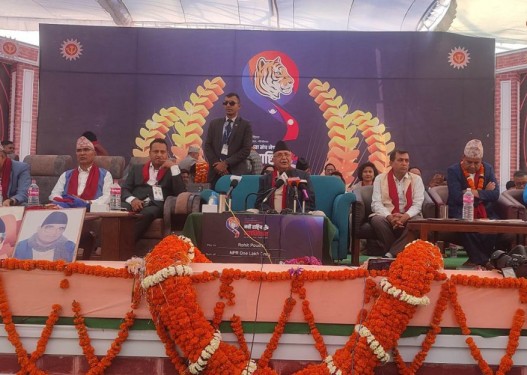 गठबन्धनले मुलुकलाई ओरालो यात्रामा लगेको केपी ओलीको आरोप