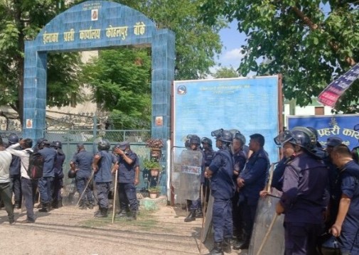 कोहलपुरमा भारतीय ट्रकको ठक्करबाट अटो चालकको मृत्यु, कोहलपुर तनावग्रस्त