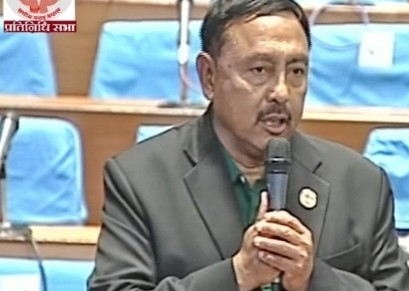 तुलसीपुर एयरपोर्टको बिस्तारका साथै कोइलाबास नाका संचालनमा ल्याउन सांसद दीपक गिरीको माग