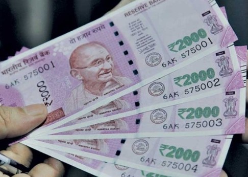 भारतले भारु २ हजारको नोट बन्द गर्दै
