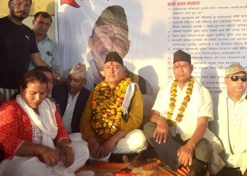 ११ बुँदे सहमतिपछि सांसद गौतमले तोडे अनशन