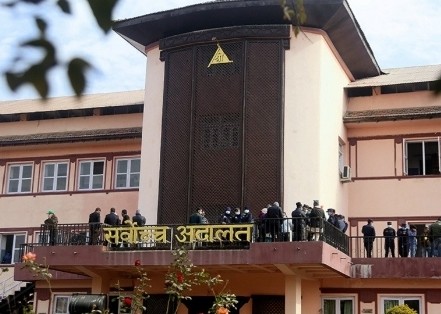 कोशी सरकारलाई दीर्घकालीन असर पर्ने निर्णय नगर्न सर्वोच्चको अन्तरिम आदेश