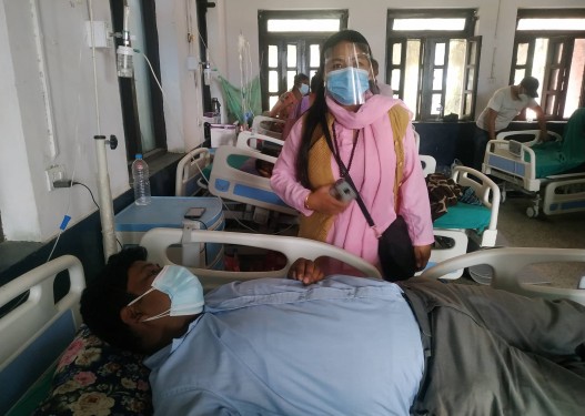 कोरोना संक्रमित र तिनका परिवारलाई हौसला दिऔं...