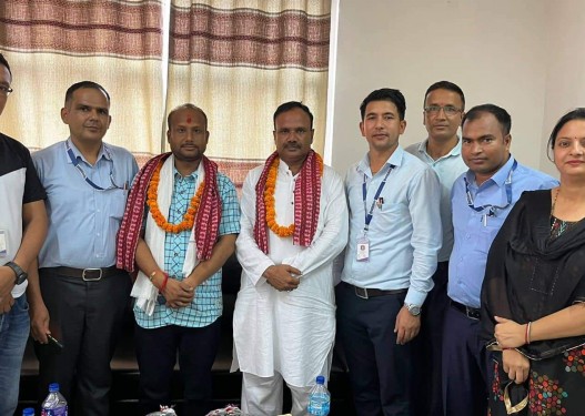 नेपालगन्जका प्रमुख, उपप्रमुखलाई नेपाल बैंकको बधाई, बित्तीय सहकार्यमा जाेड