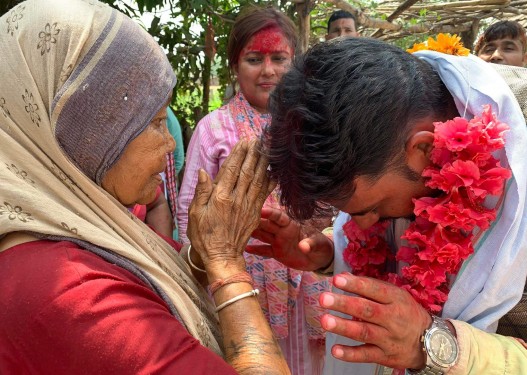 आचार्य र सुवेदीलाई मतदाताले दिए आशिर्बाद