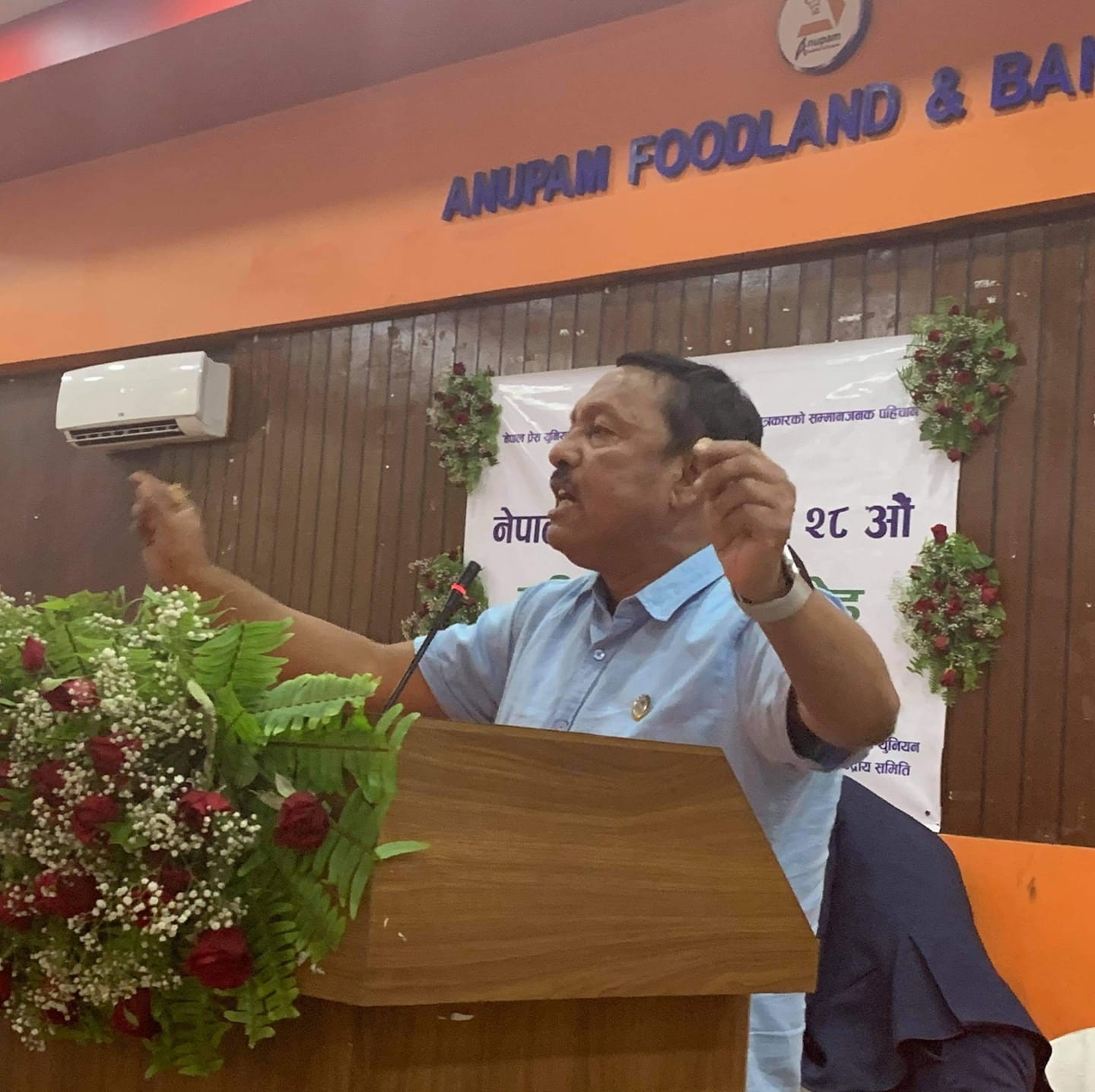 दीपक गिरीः विकास र समृद्धिका लागि समर्पित नेता