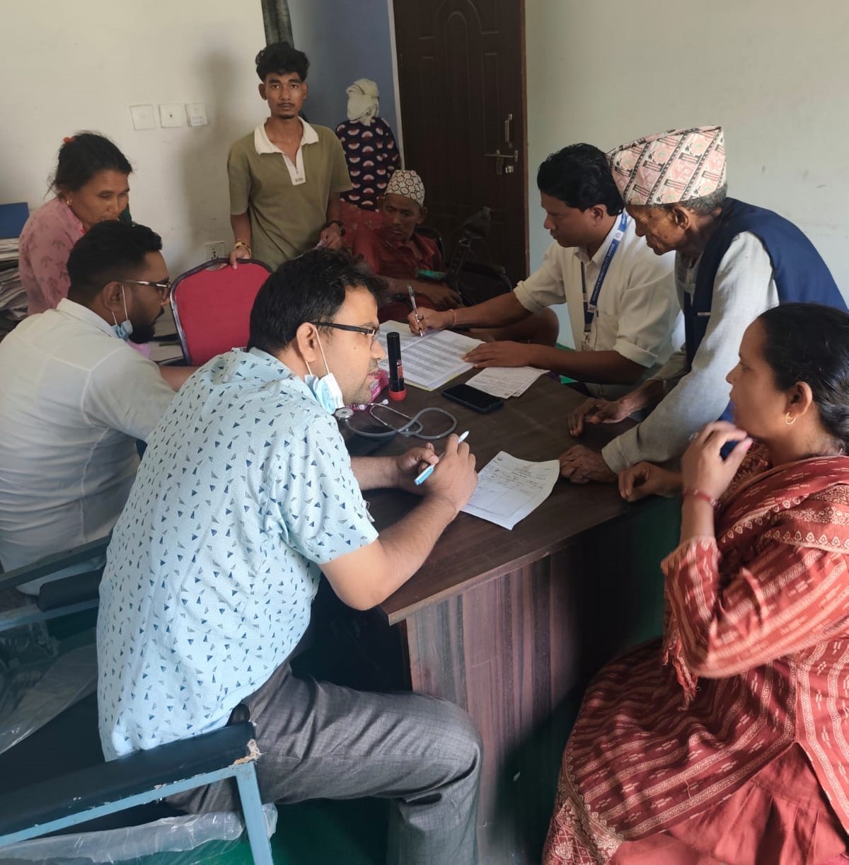 कोहलपुरमा निःशुल्क स्वास्थ्य शिविरः ३३ सय नागरिक लाभान्वित