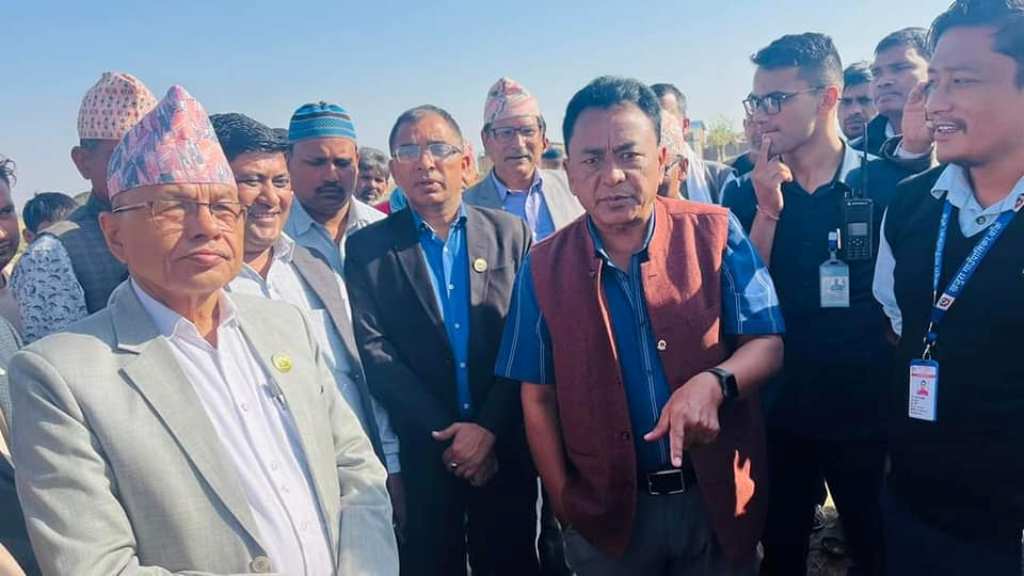 मुख्यमन्त्री गिरीद्वारा प्रस्तावित लुम्बिनी प्रादेशिक विश्वविद्यालय निर्माणस्थलको निरीक्षण