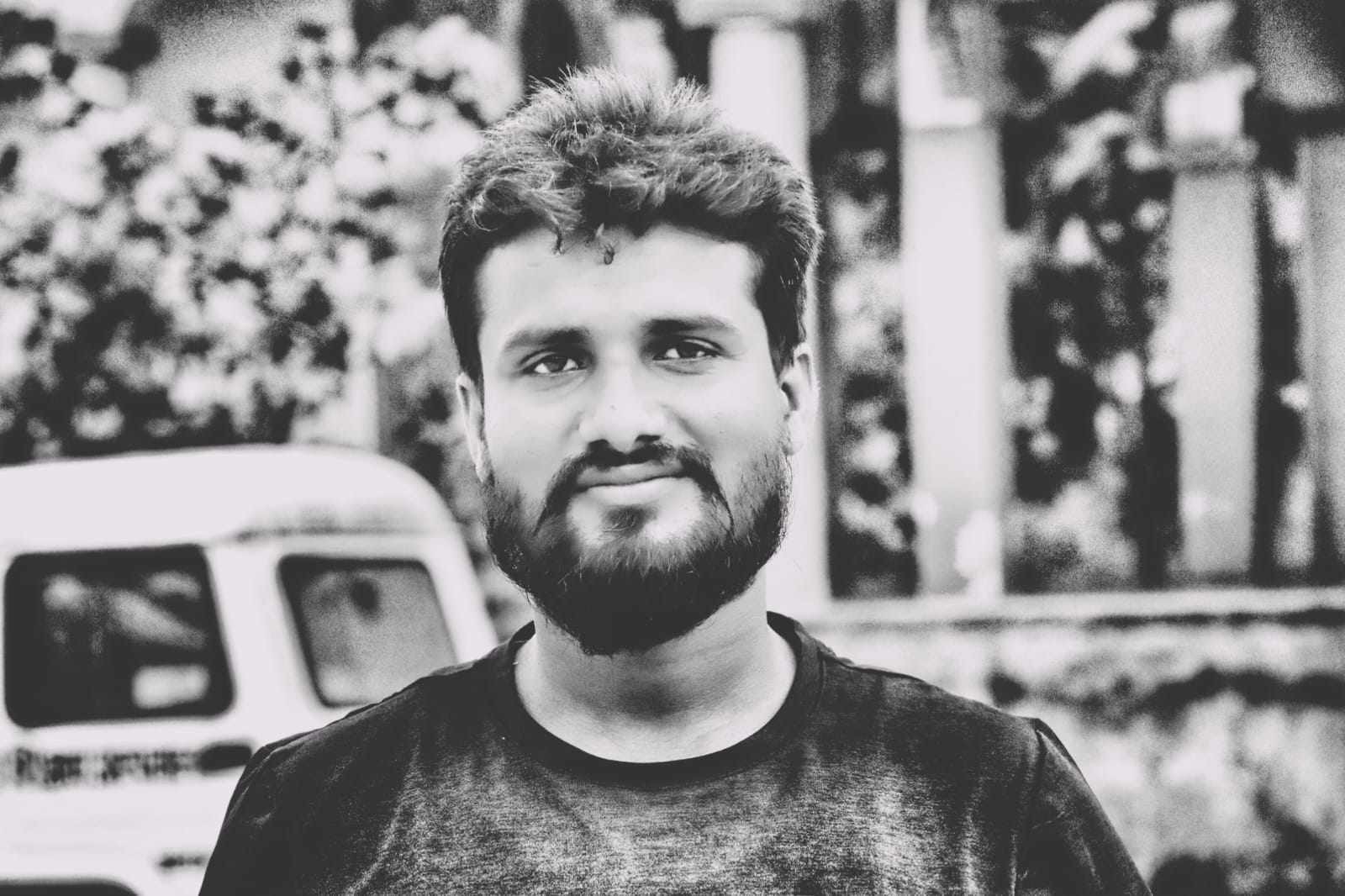 कारको ठक्करले पत्रकार रोहिताको मृत्यु