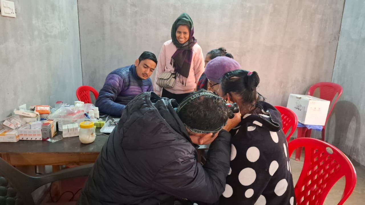 खजुरामा निःशुल्क आँखा तथा कान स्वास्थ्य शिविरः  ४८९ ले लिए सेवा