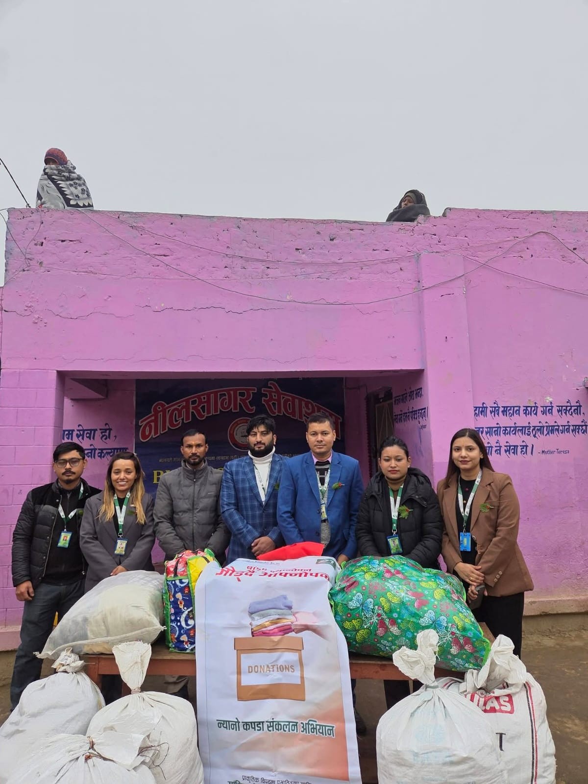 सांग्रिला डेभलपमेन्ट बैंकद्वारा सेवाश्रममा न्यानो कपडा सहयोग 