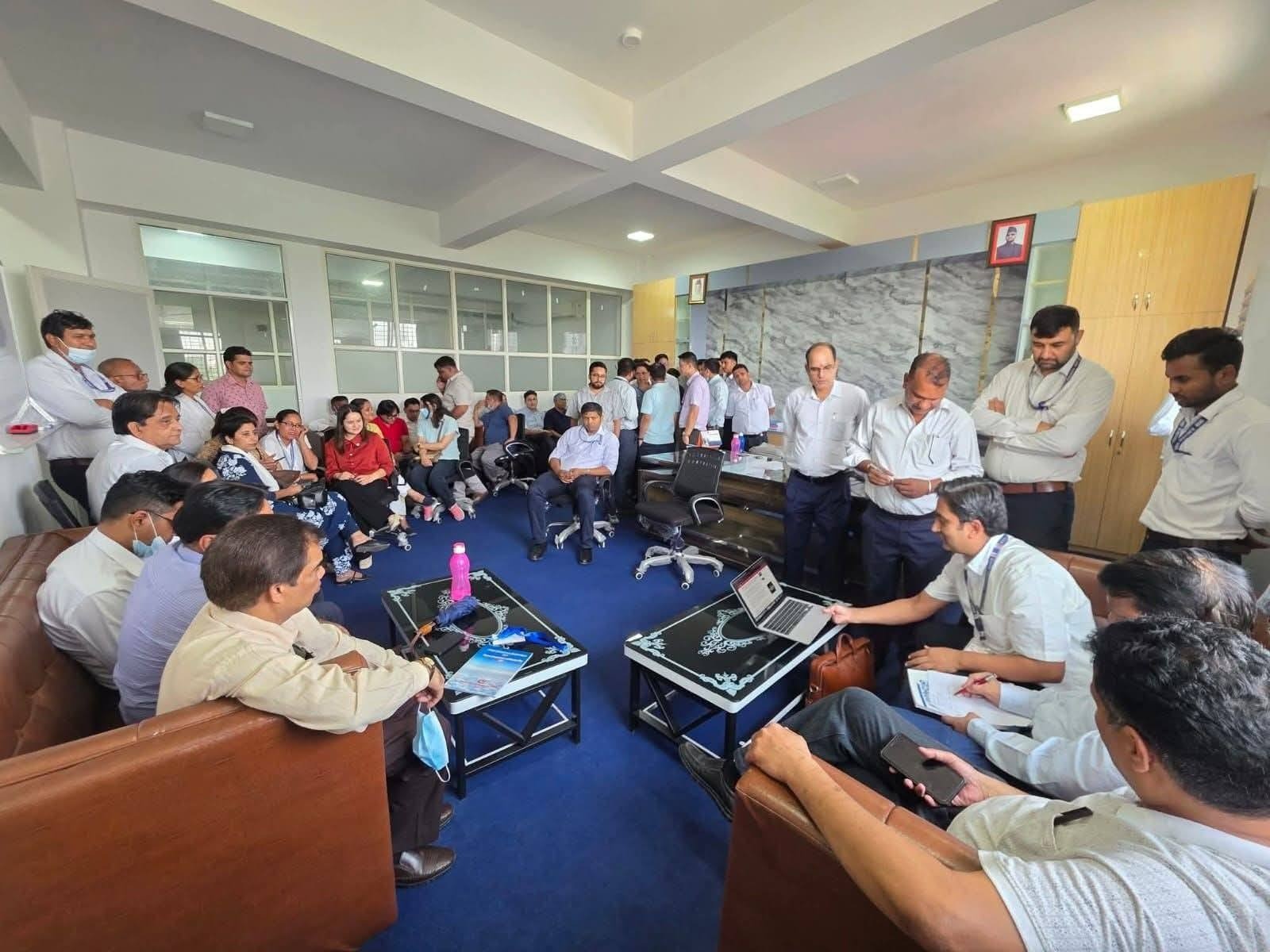 भेरी अस्पतालमा तनाव, सुरक्षाको माग गर्दै डाक्टरहरु नै आन्दोलनमा