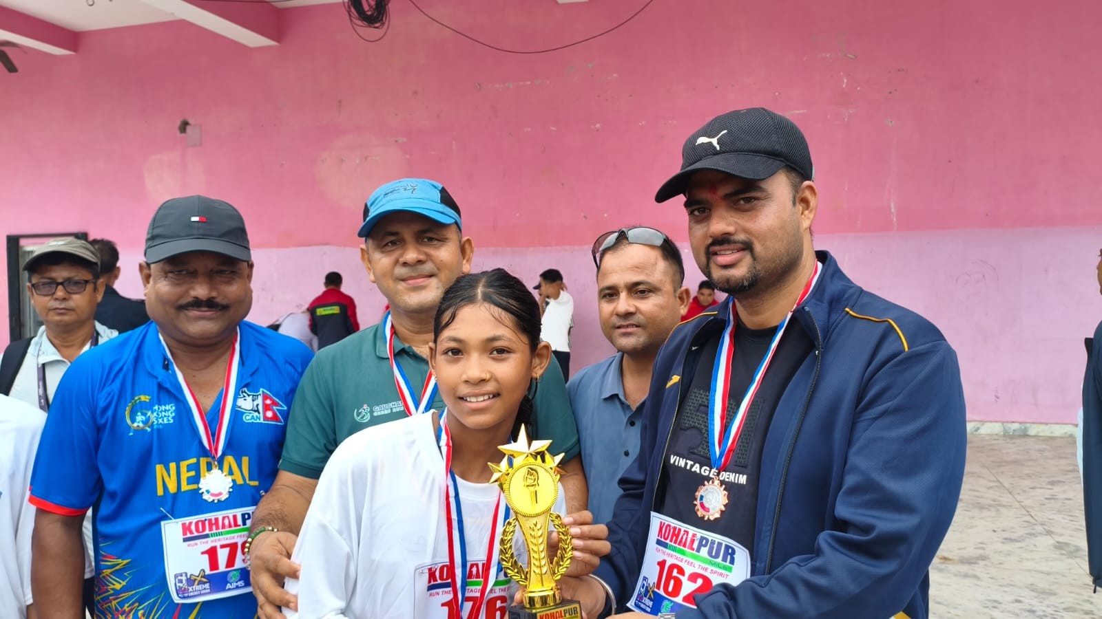 कोहलपुर माइलमा समिर र चेतना च्याम्पियन