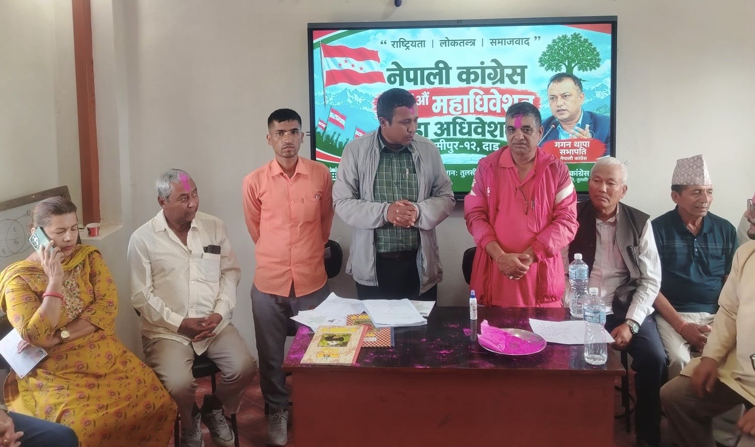 तुलसीपुर–१२ मा कांग्रेसको वडा अधिवेशन सर्वसम्मत  भरत गिरी सभापतिमा चयन, वडा कार्यसमिति र क्षेत्रीय प्रतिनिधि निर्विरोध